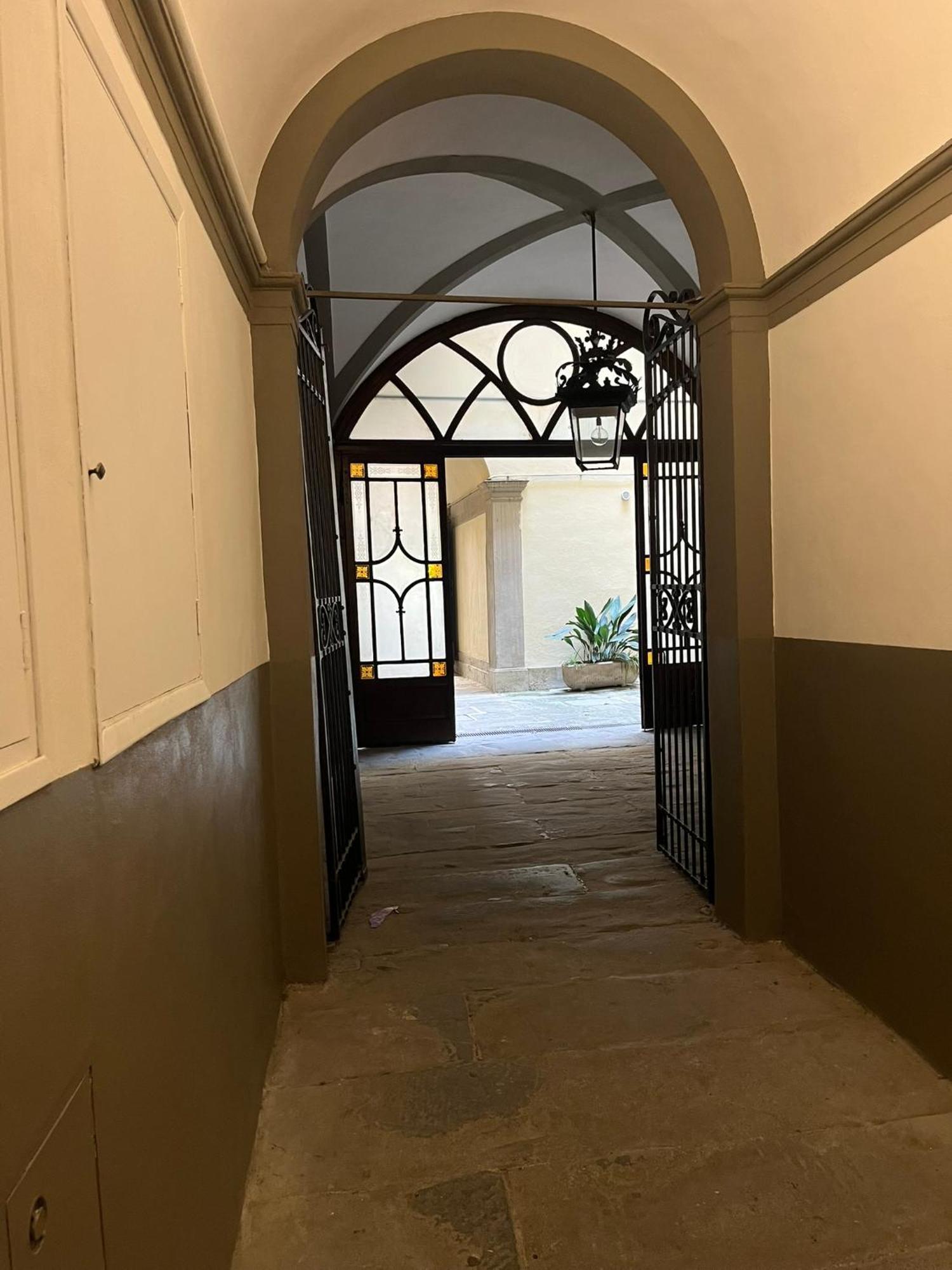 Cynthia's Garden - With Private Garden In Santa Croce Firenze